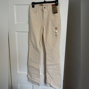 Levi’s High-rise Bootcut corduroy pants NWT